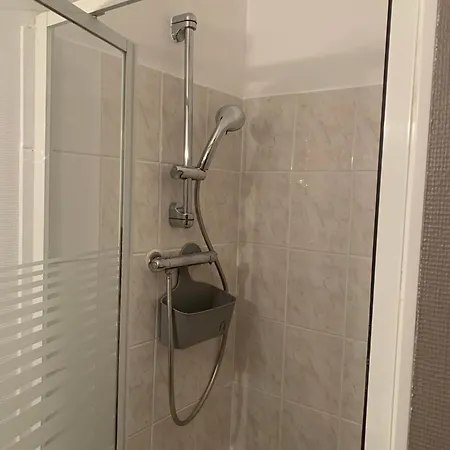 Le Petit Cosy-centre Ville-wifi - 2e Etage Apartament *